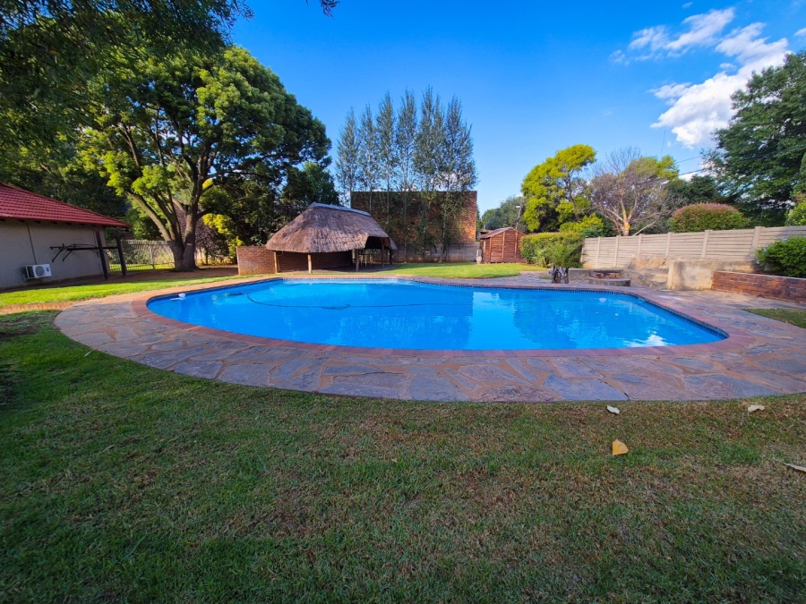 4 Bedroom Property for Sale in Vaalpark Free State